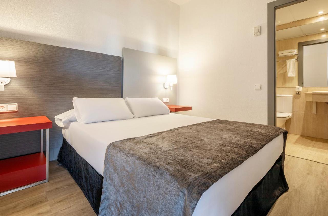 Ilunion Romareda Hotel Zaragoza Exterior photo